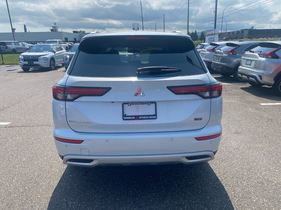 2024 Mitsubishi Outlander SEL-4