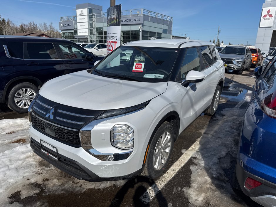 Mitsubishi Outlander ES 2025-0