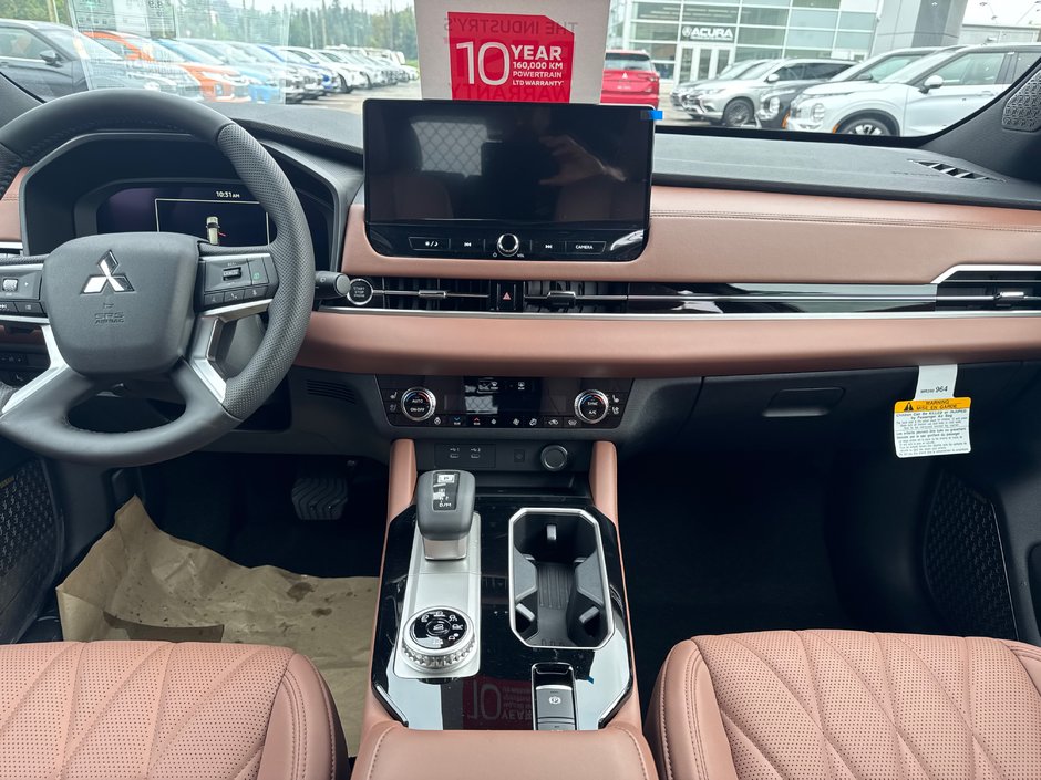 2025 Mitsubishi Outlander-7