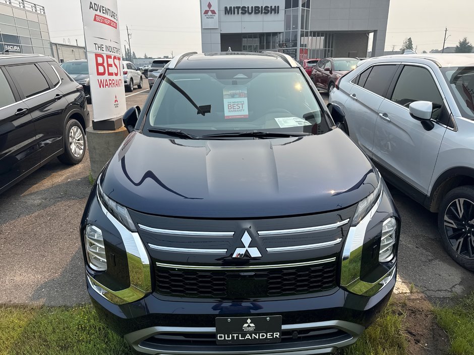 Mitsubishi Outlander SEL 2025-1