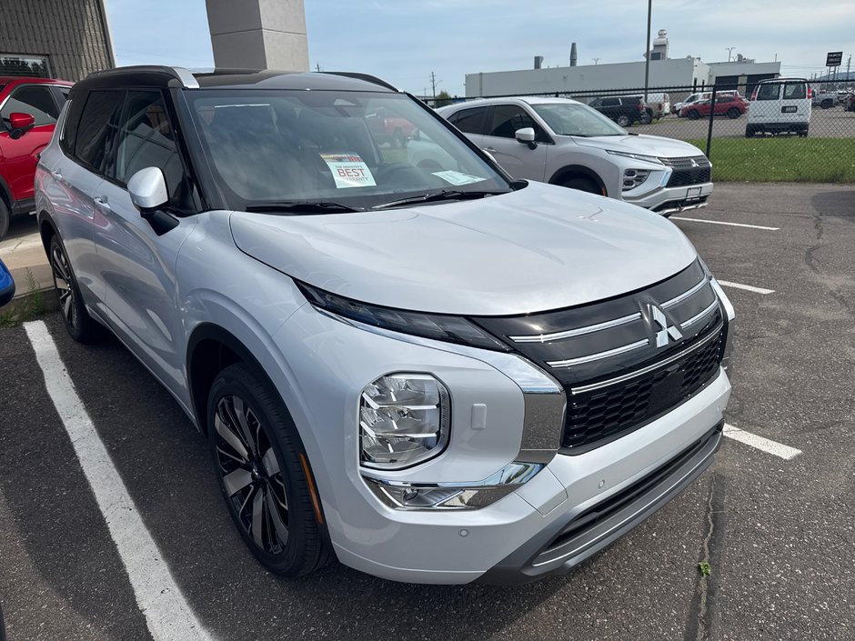 2025 Mitsubishi Outlander-4