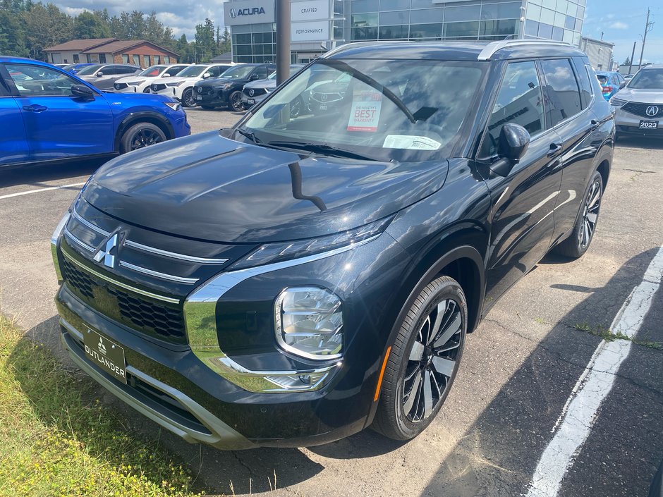 2025 Mitsubishi Outlander-1