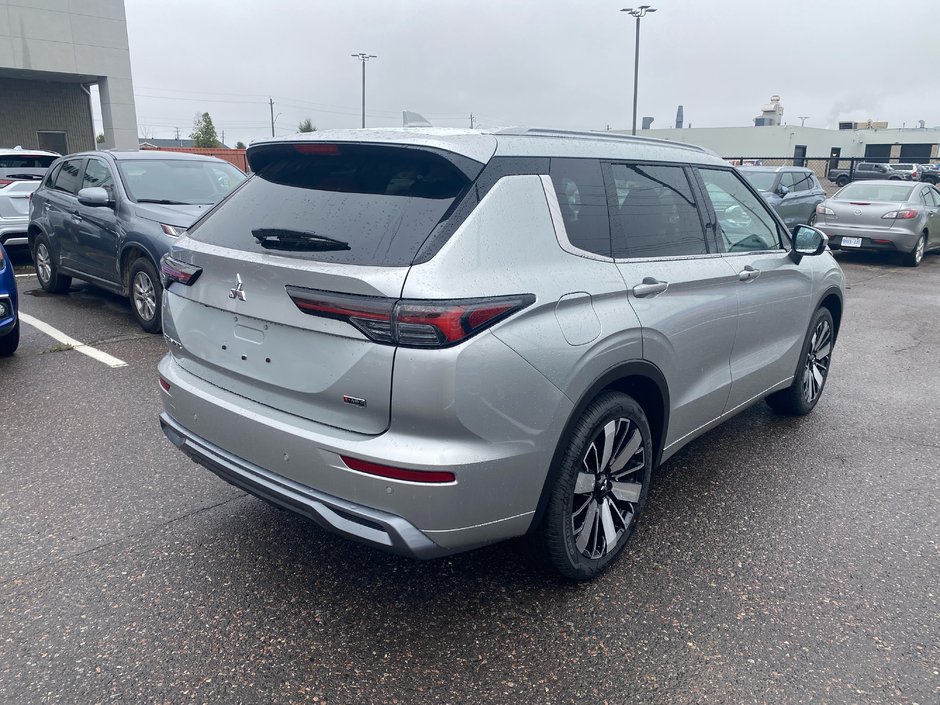 2025 Mitsubishi Outlander GT S-AWC-2