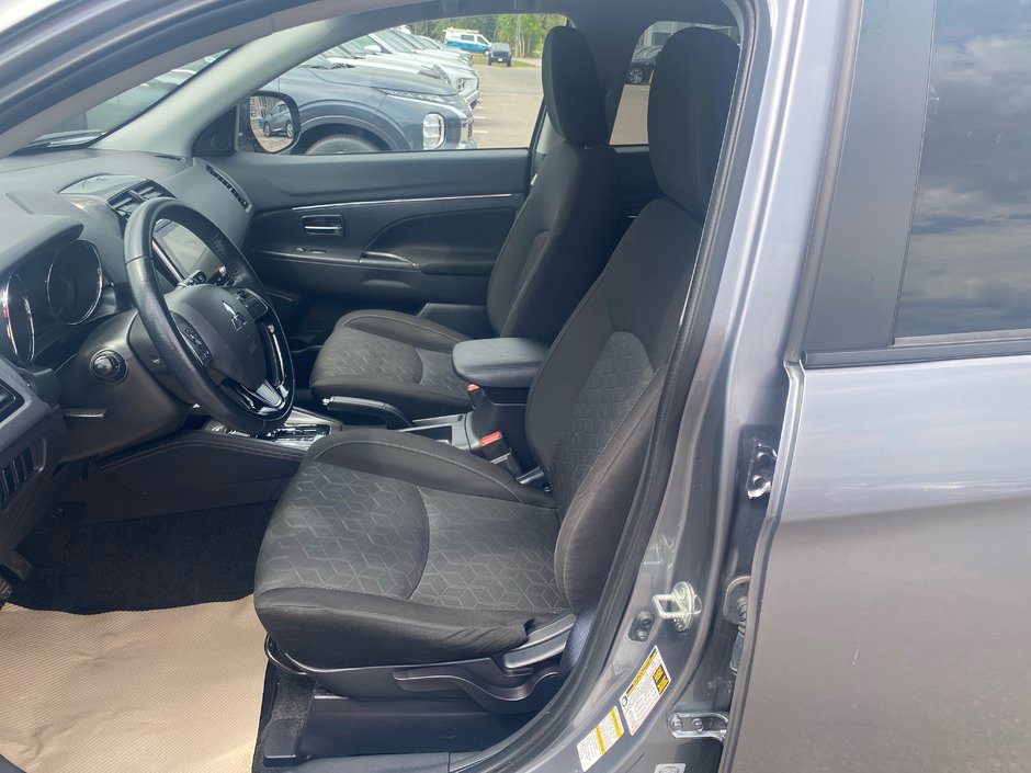 Mitsubishi RVR SE 2021-8