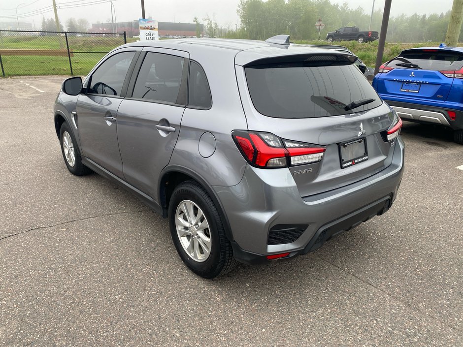 2023 Mitsubishi RVR SE-5