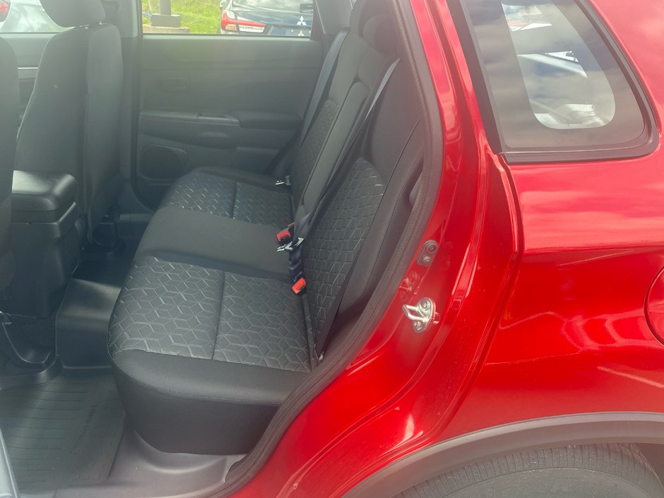 2025 Mitsubishi RVR ES-5