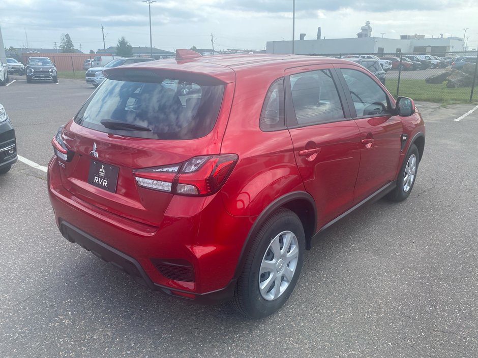 2025 Mitsubishi RVR ES-2