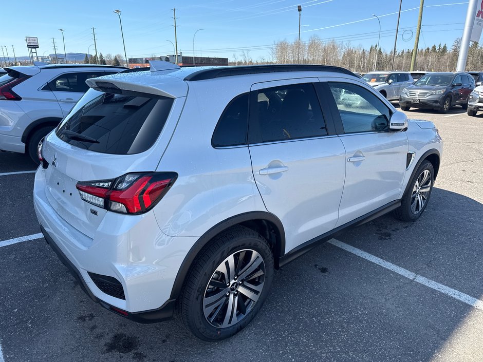 Mitsubishi RVR GT 2025-3