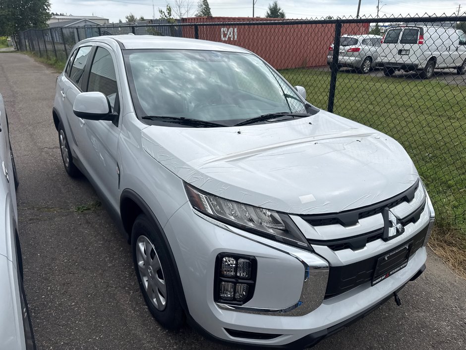 2025 Mitsubishi RVR ES-0