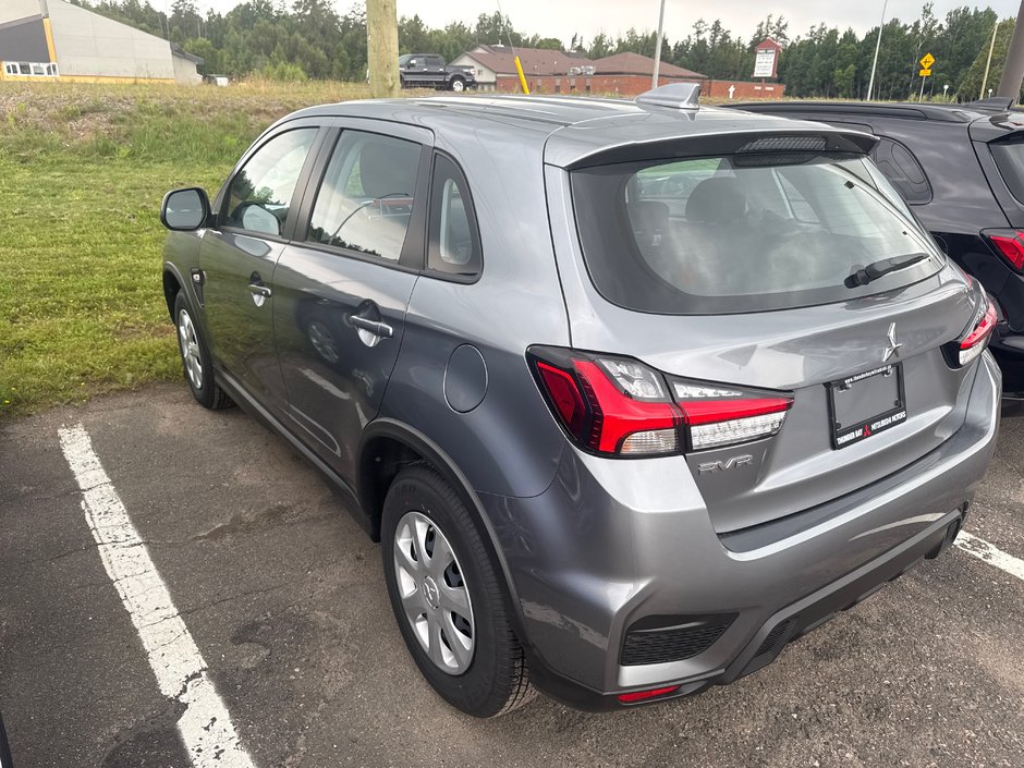 2025 Mitsubishi RVR ES-1