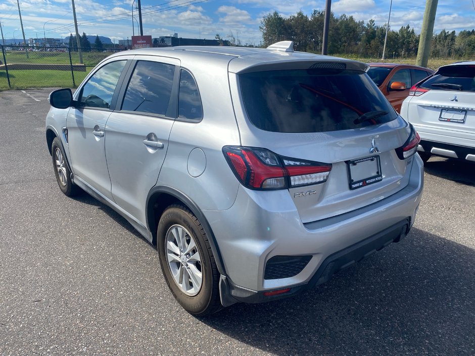 2025 Mitsubishi RVR SE 4X4-5