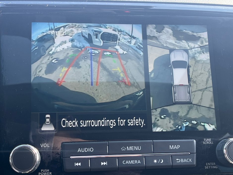 Nissan Frontier  2022-15