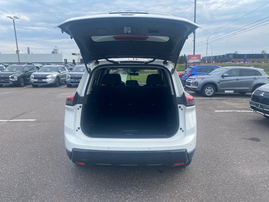 Nissan Rogue S 2025-6