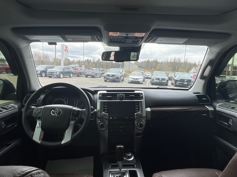 Toyota 4Runner  2021-10