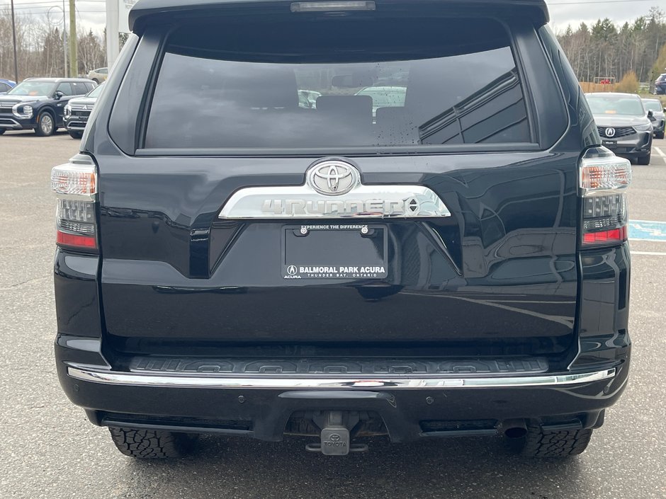 Toyota 4Runner  2021-5