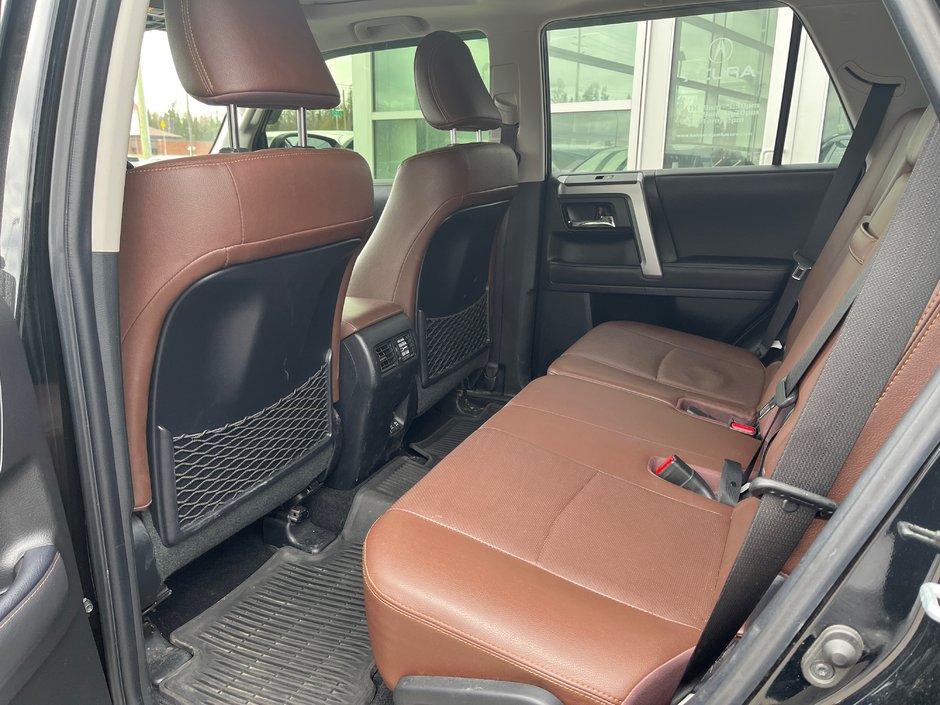Toyota 4Runner  2021-9