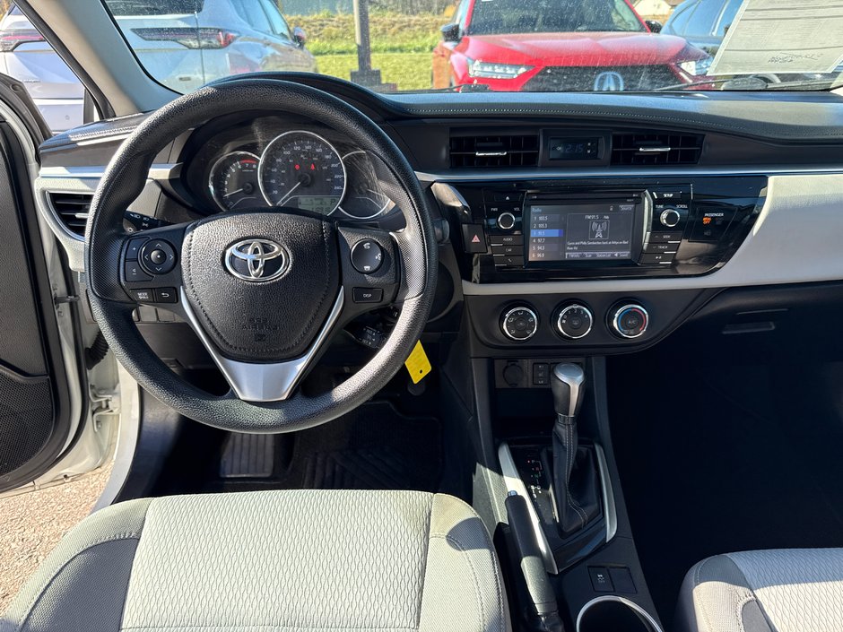 2016 Toyota Corolla LE-10