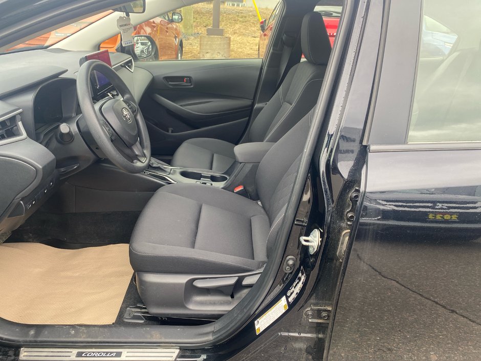 Toyota Corolla Hybrid LE 2024-6