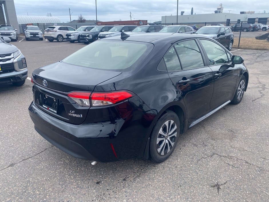 Toyota Corolla Hybrid LE 2024-3