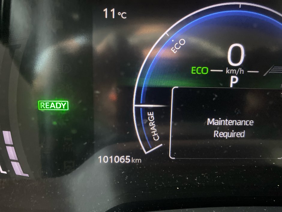 Toyota Corolla Hybrid LE 2024-8