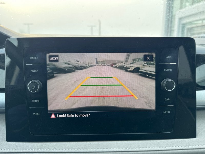 2025 Volkswagen Taos Comfortline  -  Remote Start-16