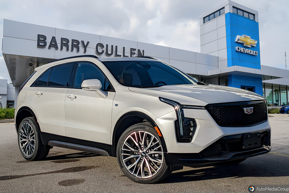 2024  XT4 Sport in Guelph, Ontario - w940px