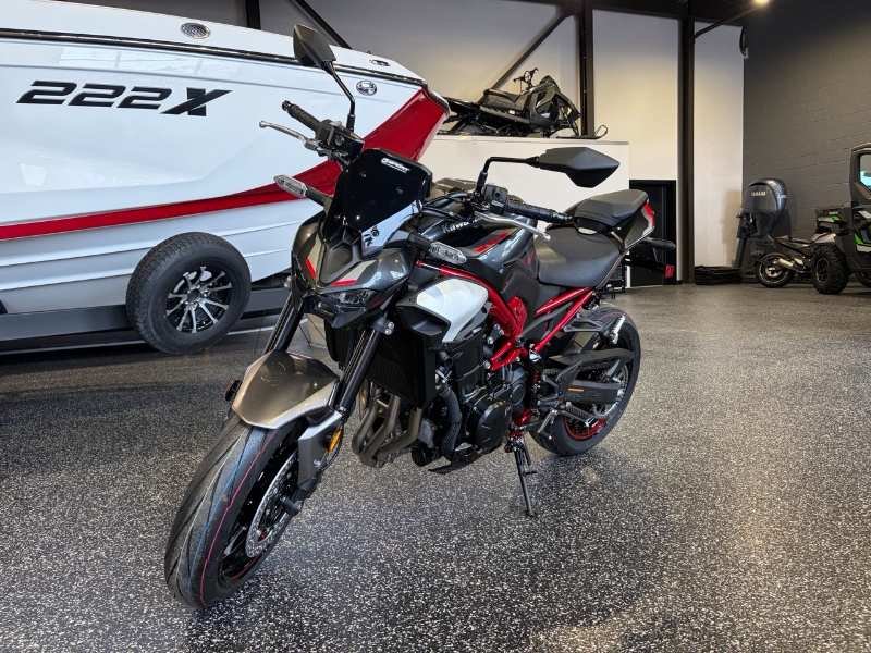 Kawasaki Z900  2025
