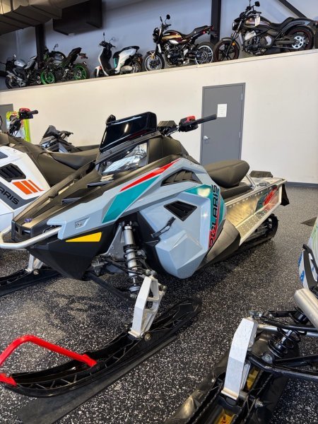 Polaris 550 INDY EVO 121  2024