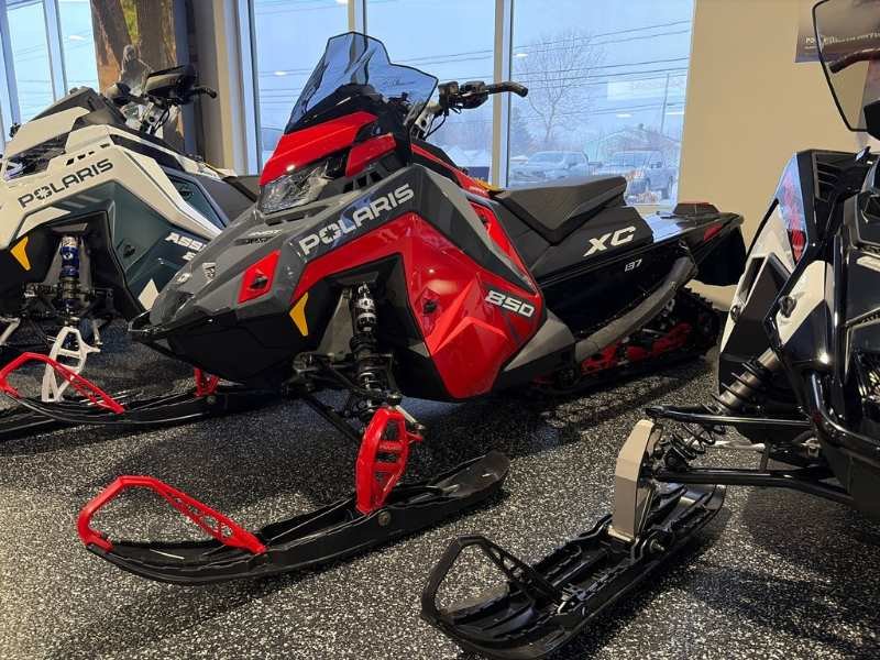 Polaris 850 INDY XC 137  2024
