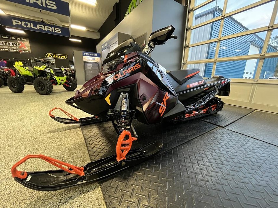 Polaris PATRIOT 9R SWITCHBACK ASSAULT 146'' AFFICHAGE GPS 7S 2025