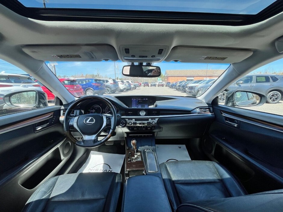 2013 Lexus ES 300h BASE