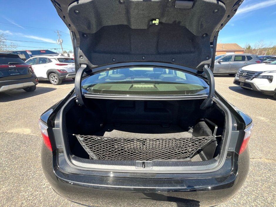 2013 Lexus ES 300h BASE