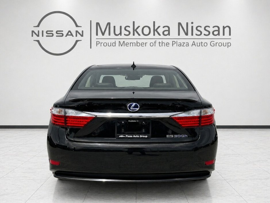 2013 Lexus ES 300h BASE