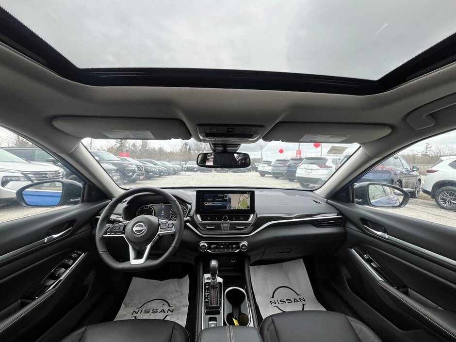 2025 Nissan Altima SR
