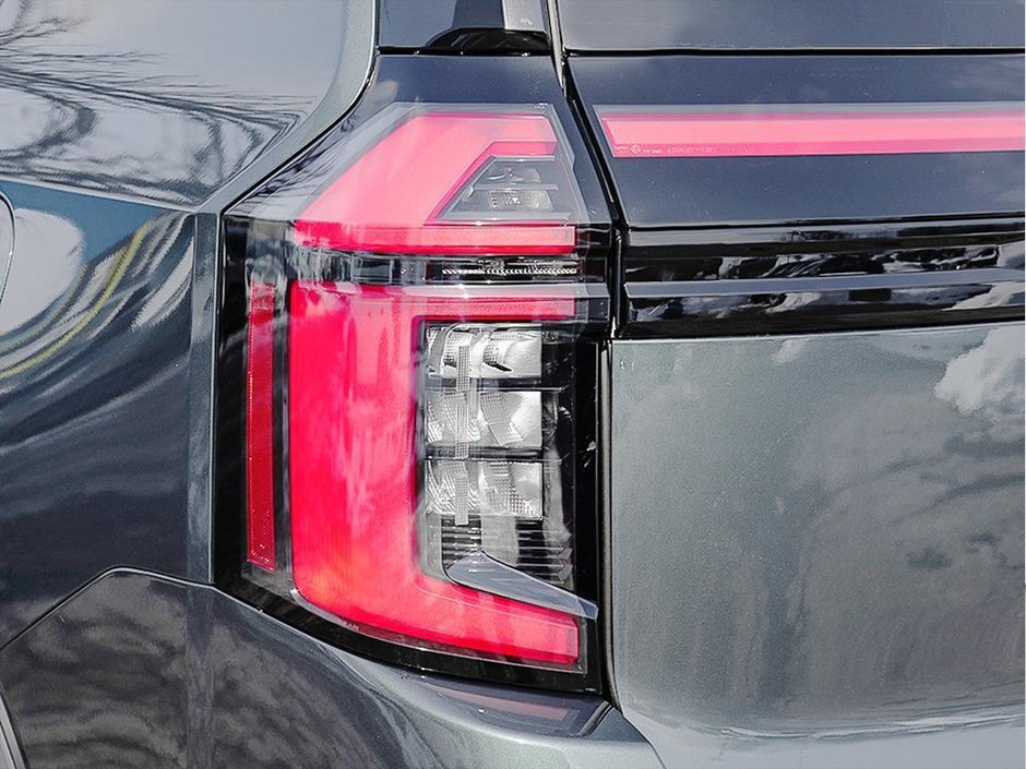 2026 Nissan Armada PRO-4X-10