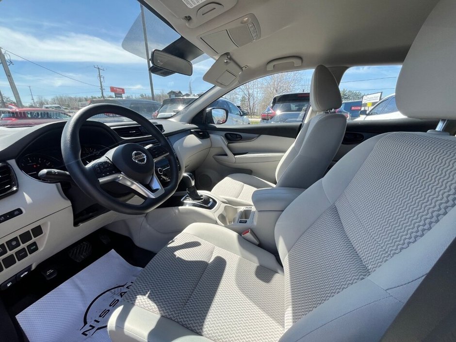 2022 Nissan Qashqai S