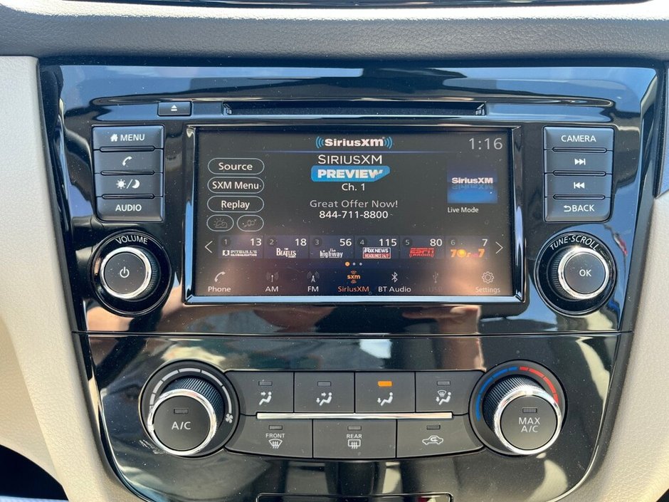 2022 Nissan Qashqai S