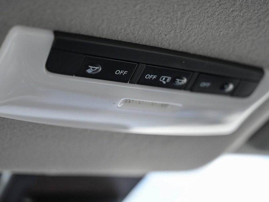 2025 Nissan Versa SV-17