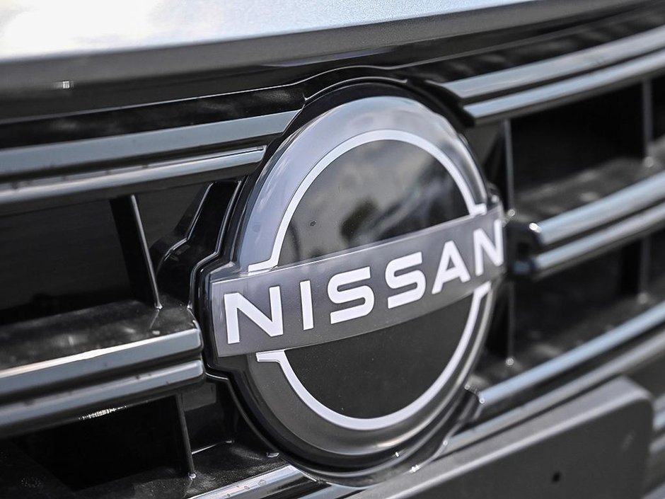 2025 Nissan Versa SV-8