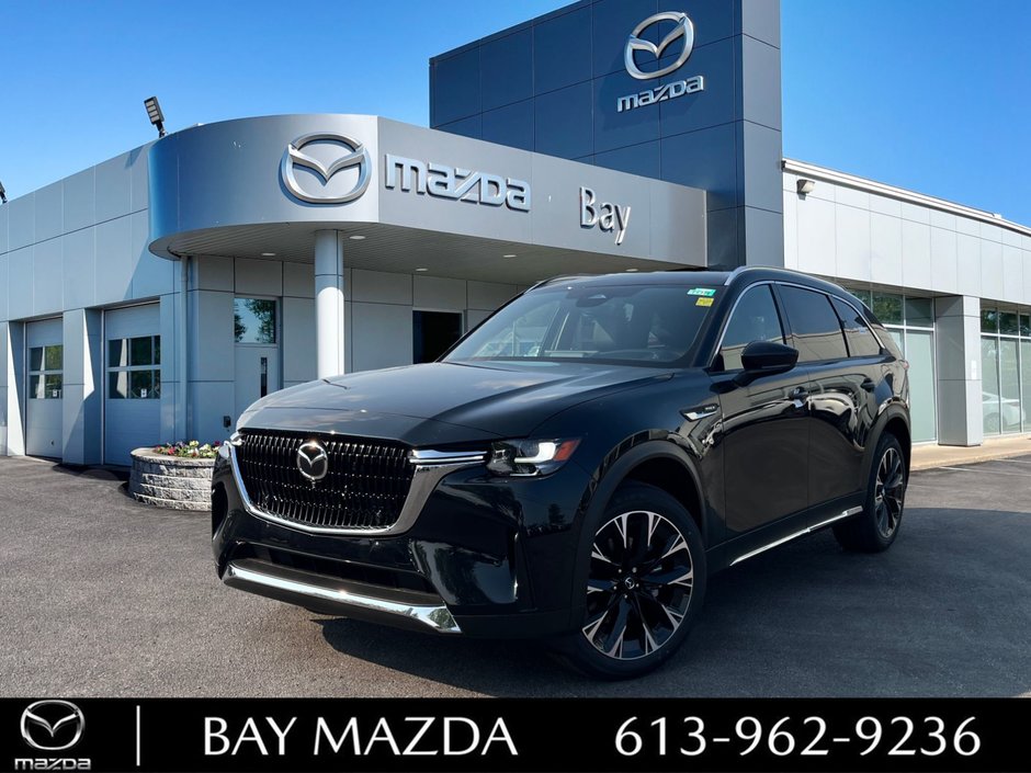 2025 Mazda CX-90 Plug-In Hybrid in Pickering, Ontario - w940px