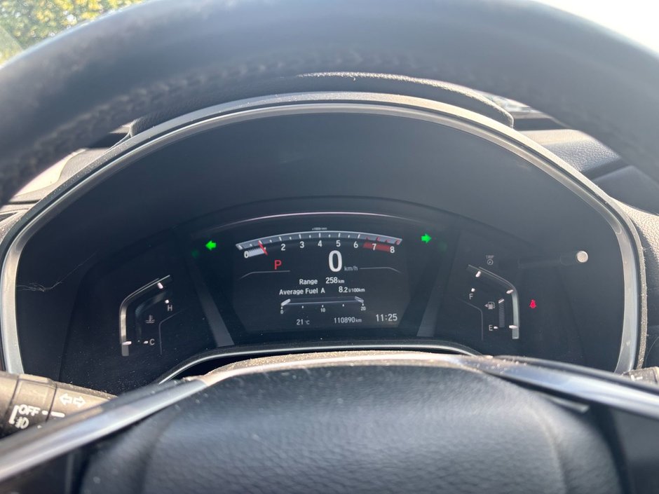 2017 Honda CR-V Touring Great condition. Includes snows on Alloy rims.