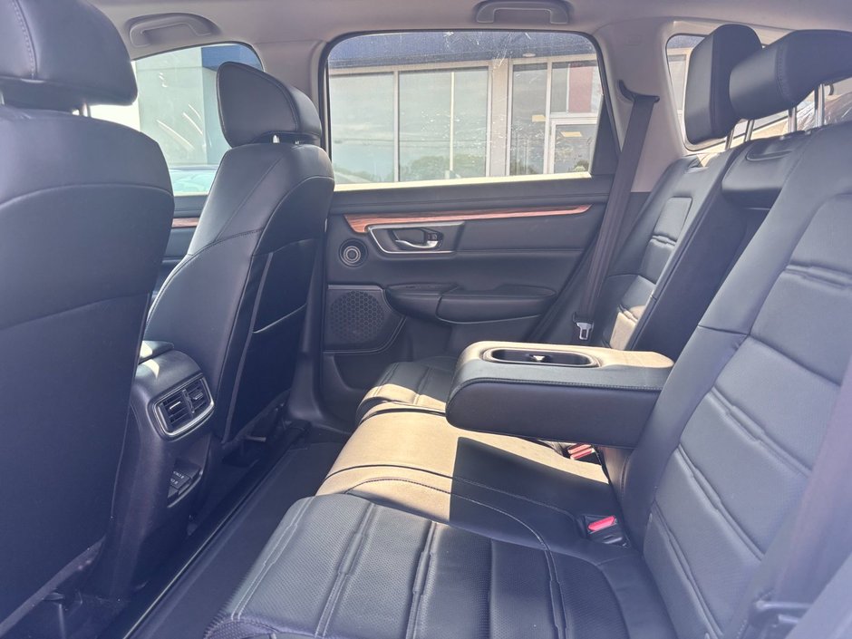 2017 Honda CR-V Touring Great condition. Includes snows on Alloy rims.