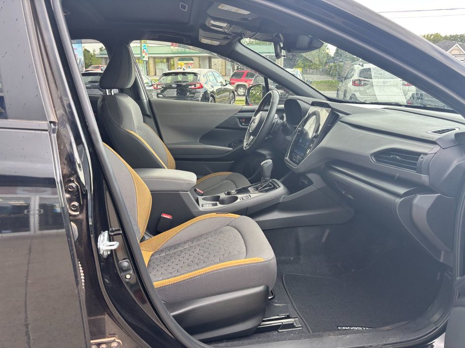 2024 Subaru Crosstrek Onyx Onyx Package, full service history.