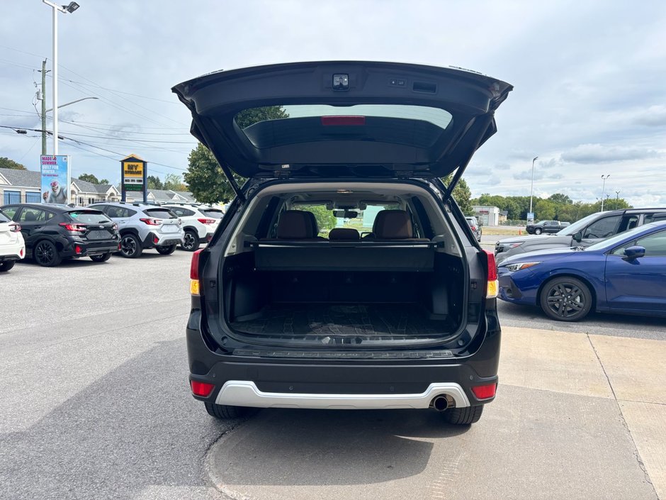 2019 Subaru Forester Premier Full service history, one owner, non smoker.