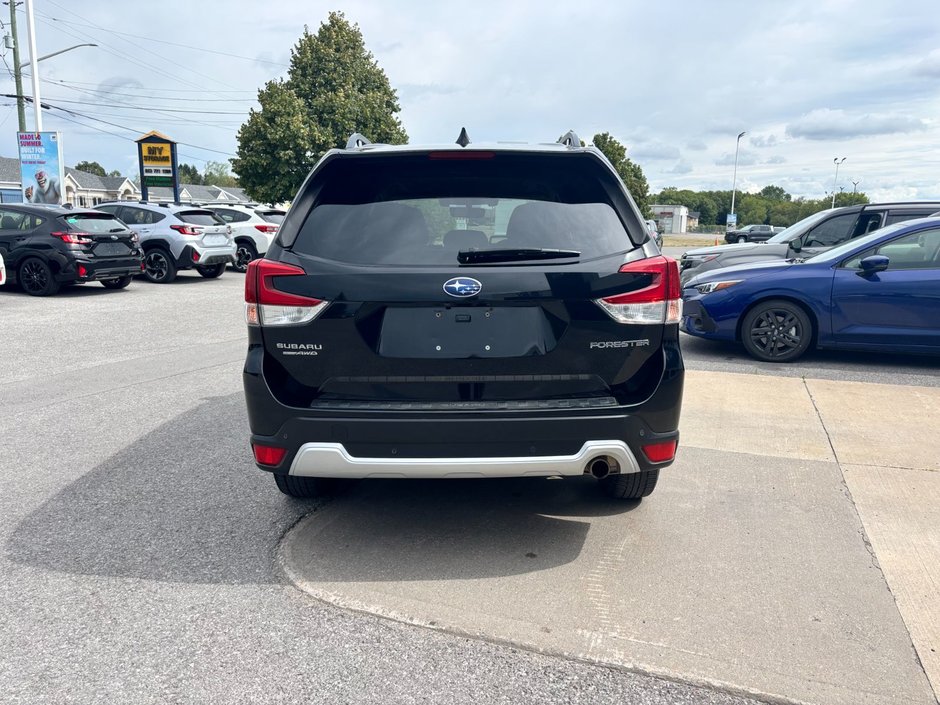 2019 Subaru Forester Premier Full service history, one owner, non smoker.