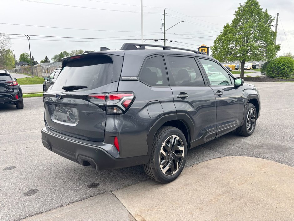 2025 Subaru Forester Limited Navigation, Leather interior, Heated Front and Rear Seats, Handsfree Liftgate.