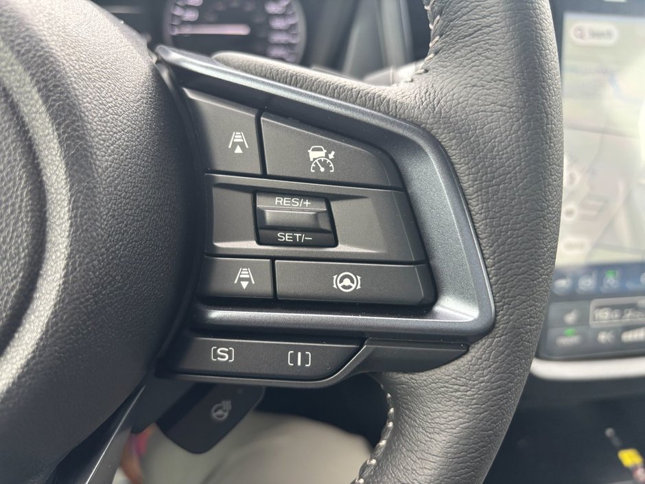 2025 Subaru Forester Limited Navigation, Leather interior, Heated Front and Rear Seats, Handsfree Liftgate.