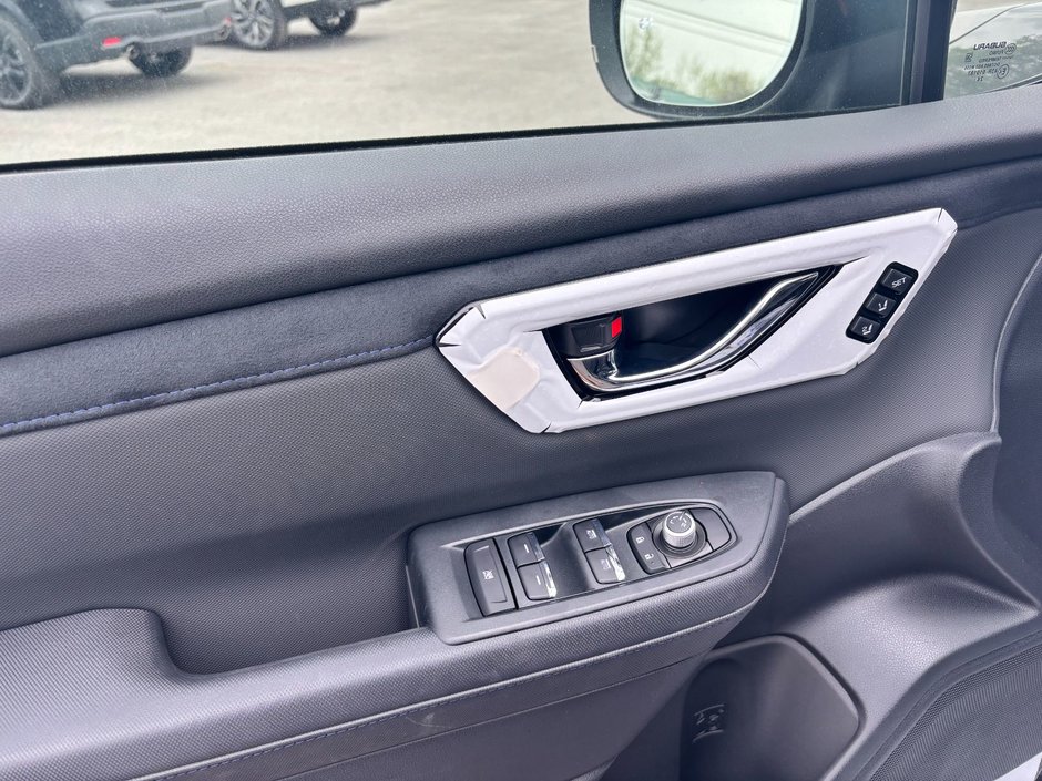 2025 Subaru Forester Limited Navigation, Leather interior, Heated Front and Rear Seats, Handsfree Liftgate.