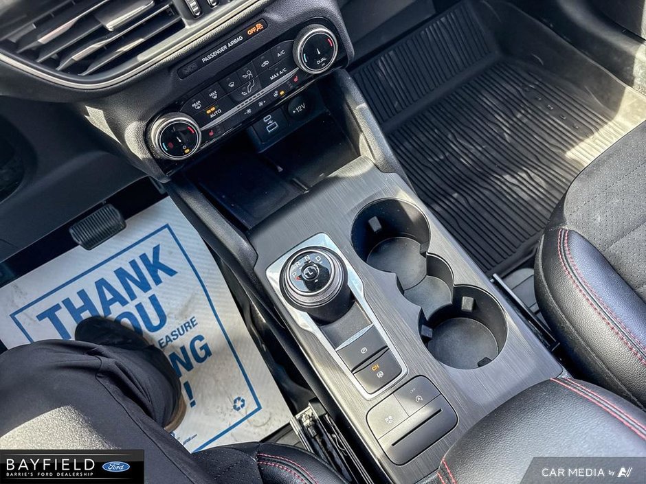 2022 Ford Escape SEL-17