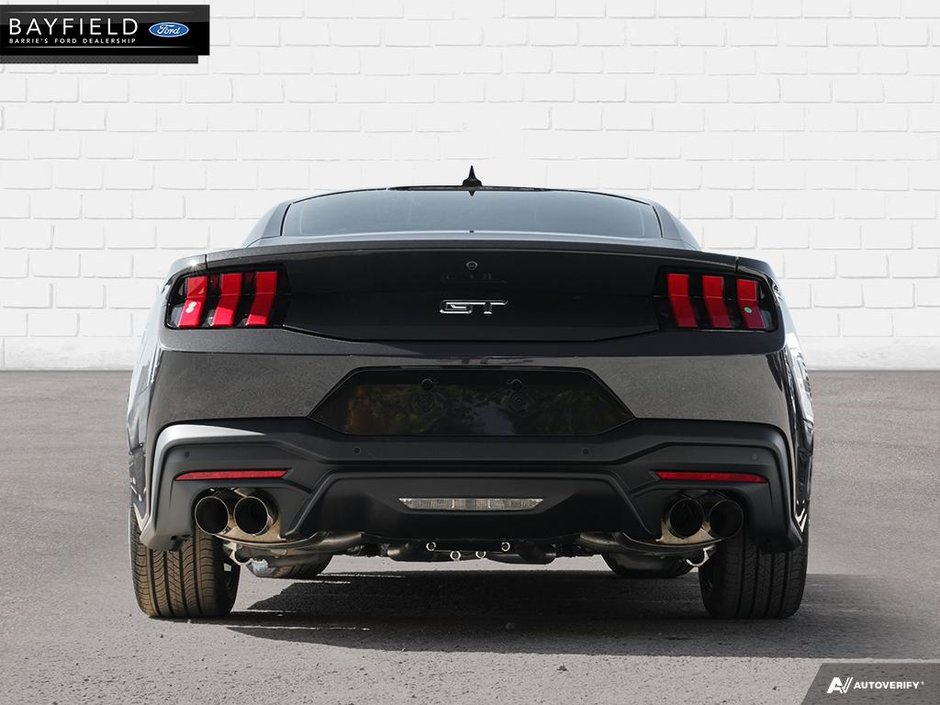 2024 Ford MUSTANG FASTBACK GT-4